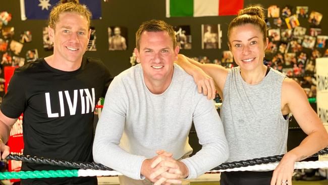 Peter Fegan (centre) with Mike and Kristy Battaglia. The trio are behind the mental health fundraiser challenge, 48 For A Mate: Picture: Supplied