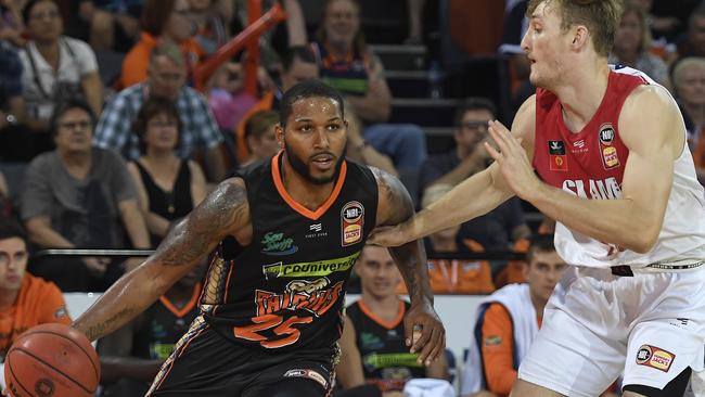 CAIRNS, AUSTRALIA – NOVEMBER 09: DJ Newbill of the Taipans drives to the basket during the round six NBL match between the Cairns Taipans and the Illawarra Hawks at the Cairns Convention Centre on November 09, 2019 in Cairns, Australia. (Photo by Ian Hitchcock/Getty Images)