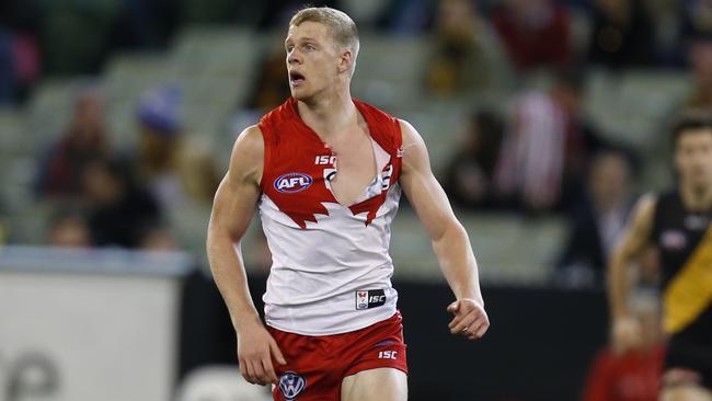 Zak Jones found himself in a scuffle and ripped his jumper in his first game in 2014.