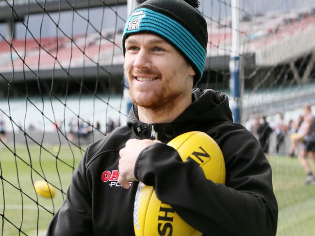 Port Adelaide Player #9 Robbie Gray at the AFL Football Port Adelaide Team training on Adelaide Oval, S.A, Captain's run training session before Sunday's game v GWS. (AAP/Emma Brasier)