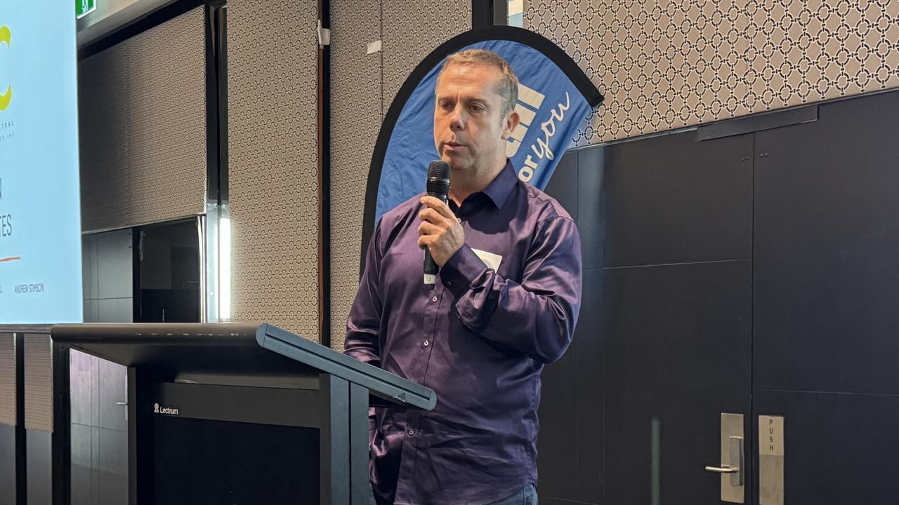 Fadden independent candidate Stewart Brooker at the Gold Coast Central Chamber of Commerce Meet the Federal Candidates Breakfast. Photo: Kathleen Skene