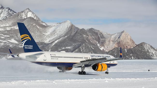 Loftleidir Icelandic airliner lands in Antarctica for the first time. Picture: Tim Hewette/ALE