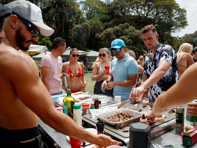 SYDNEY, AUSTRALIA - NewsWire Photos JANUARY 26, 2024: People enjoy Australia Day at Bronte beach. Picture: NCA NewsWire / Nikki Short