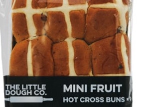 Hot cross buns recalled over glass find