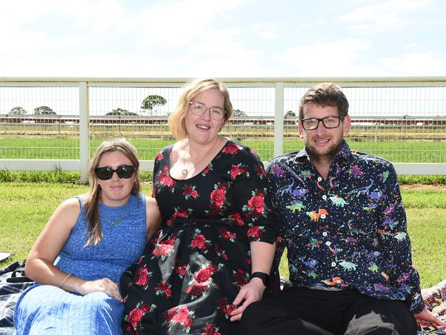 Bairnsdale Cup 2025. Meagan Flinn, Kelsey Schueler, Nathan Schueler. Picture: David Smith