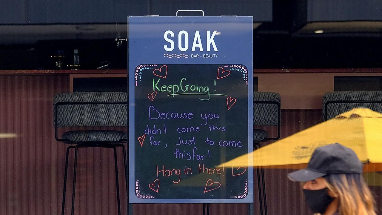 The sign left for customers outside Carlie’s Soak Bar and Beauty, 657 Chapel St South Yarra. Picture: NCA NewsWire / Luis Ascui