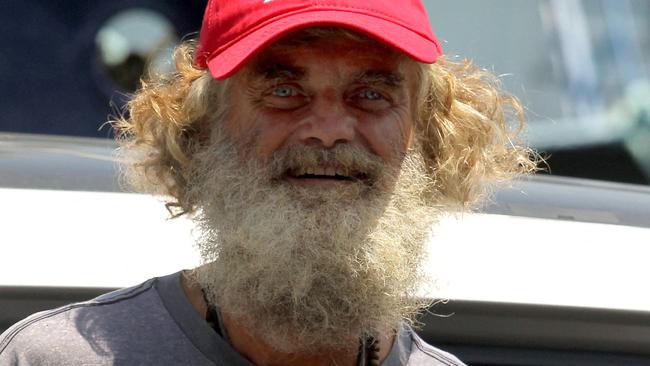 Australian sailor Tim Shaddock gives a thumbs up after arriving at the port of Manzanillo, Colima State, on July 18, 2023. An Australian sailor and his dog were rescued after more than two months adrift in the Pacific Ocean, surviving the ordeal by drinking rainwater and snacking on raw fish. Shaddock and his dog Bella set off in a catamaran from Mexico's seaside city of La Paz in April, and planned to sail about 6,000 kilometres (3,700 miles) before dropping anchor in tropical French Polynesia. (Photo by ULISES RUIZ / AFP)