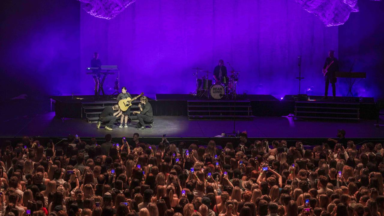 Dean Lewis Hobart show at MyState Bank Arena - Ella Smith and Dean Lewis onstage. Picture: Caroline Tan for Dean Lewis