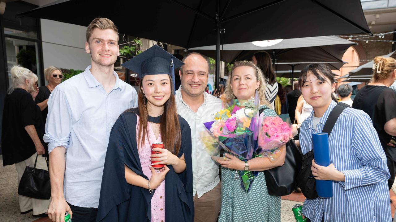 03-02-2025 Deakin University graduation Jordan Unwin, Michiko Ueda, Orson Gilmore, Bec Gilmore,Takako Ueda