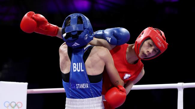 Lin and Staneva tangle. (Photo by Richard Pelham/Getty Images)