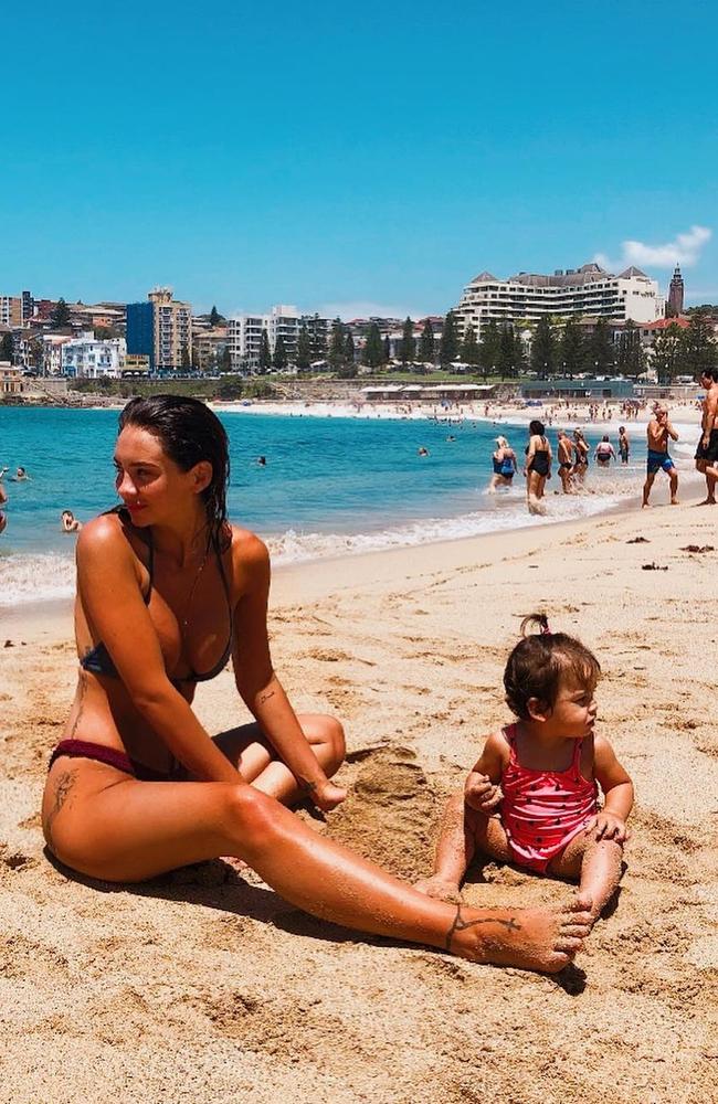 Rachael Lee reveals cancer diagnosis, why she can't wear bikinis again |   — Australia's leading news site