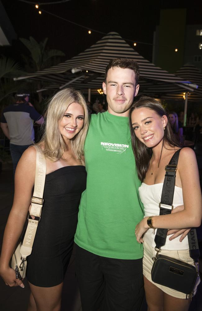 Larz Gravey with Maddie Sefeld (left) and Greta Gibson on New Year's Eve at Fitzy's, Sunday, December 31, 2023. Picture: Kevin Farmer