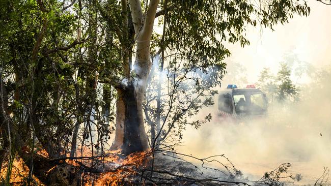 Canoelands hazard reduction burns today. Picture: Darren Leigh Roberts