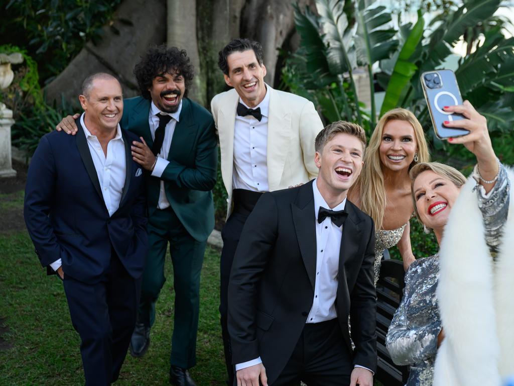 The stars were out at the TV WEEK Logie Awards Nominations Announcement, as Larry Emdur, Tony Armstrong, Andy Lee, Robert Irwin, Sonia Kruger, and Julia Morris posed for an iconic selfie. The celeb-packed moment had fans buzzing, capturing the essence of Australian TV glamour. Picture: Getty