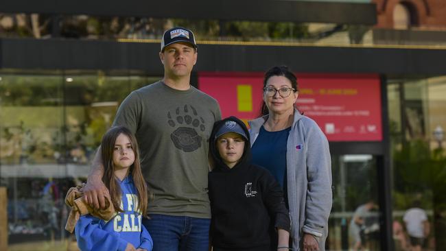 Bronwyn Cullen 10, Declan Cullen 12, Glen Cullen and Patricia Kolida all from British Columbia visiting SA. Picture: NCA NewsWire / RoyVphotography