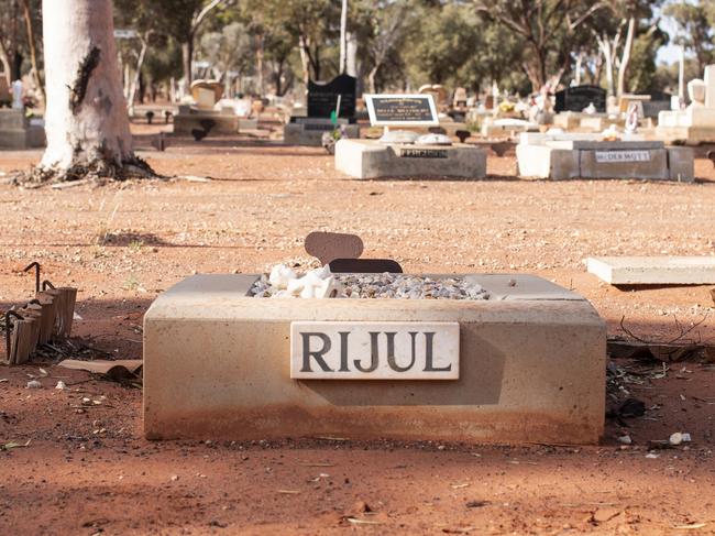 ONE TIME WEB USE FOR NEWS.COM.AU ONLY - FEE APPLIES FOR REUSE - The grave of newborn baby Rijul, who was found dead in a Kambalda Caravan Park toilet in 1995. Picture: Tom Zaunmayr/The West Australian