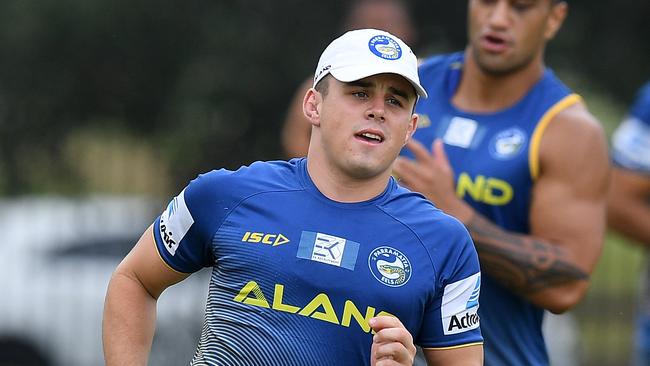 Mahoney is expected to start at hooker this season. AAP Image/Dan Himbrechts.