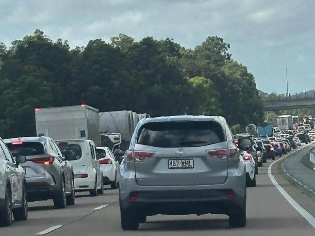 Traffic delays on the M1 on Monday morning. PIcture: Ashleigh Jansen.