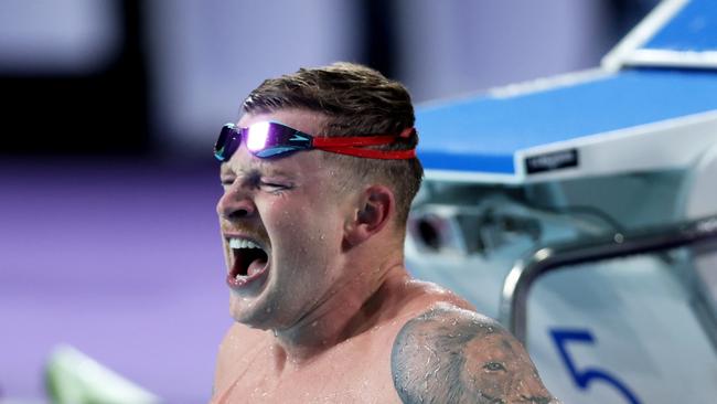 SMETHWICK, ENGLAND - AUGUST 02: Adam Peaty of Team England celebrates after winning gold in the Men's 50m Breaststroke Final on day five of the Birmingham 2022 Commonwealth Games at Sandwell Aquatics Centre on August 02, 2022 in Smethwick, Englan (Photo by Clive Brunskill/Getty Images)