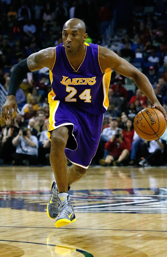Kobe Bryant’s season over after surgery to repair torn rotator cuff ...