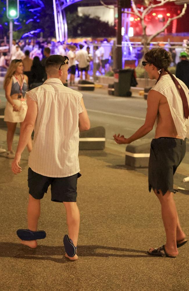 Schoolies 2023 Graduates Unleash On Gold Coast Streets Au — Australias Leading News 