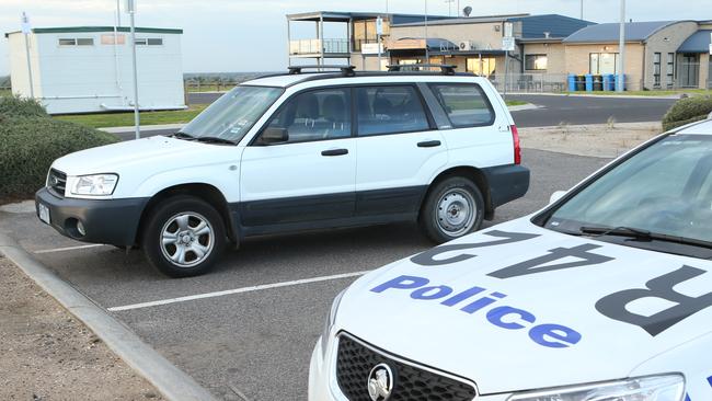 <s1>Junichi Yoshimura’s car parked at Altona boat ramp alongside a police vehicle. </s1>                        <ld pattern=" "/>                        <source>Picture: DAVID CROSLING</source>                                             <source/>