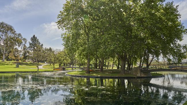 Rymill Lake could be filled with stormwater under a $3m scheme. Picture: Matt Loxton