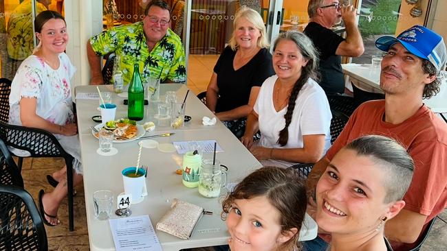 (L-R) Bottom of frame, Chelsea Venz and 6 year old Tally Venz, Kieren Lowe, Ms Venz’s mum who the family are currently staying with. Rose Venz and Andrian Venz, with Chelsea’s sister in top left. Photo: Supplied.