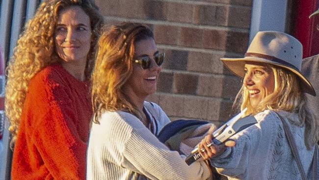 Lauren Phillips with Chris Hemsworth’s wife, Elsa Pataky, after they returned from a group trip to Lord Howe Island.