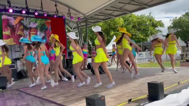 Turning Pointe Dancers at the 2023 Cairns Italian Festival