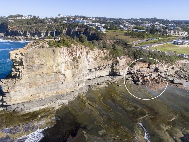 The Terrigal Skillion rock fall in the circled area. Picture: Reed Plummer, Central Coast Drones.