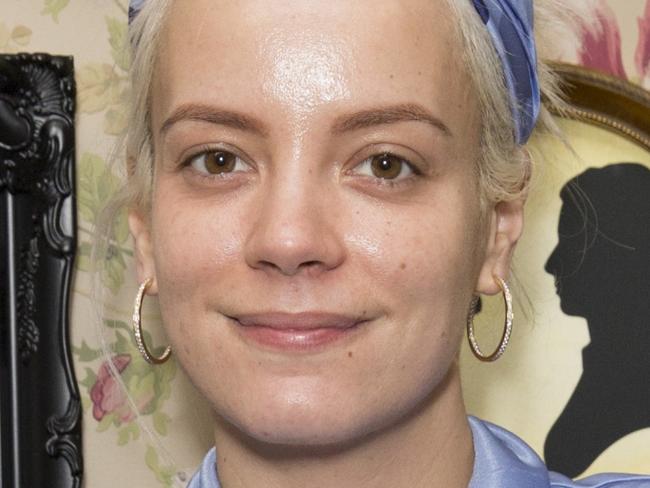 LONDON, ENGLAND - MARCH 04:  Lily Allen attends The David Haye Vs. Tony Bellew Fight at The O2 Arena on March 4, 2017 in London, England.  (Photo by John Phillips/Getty Images)