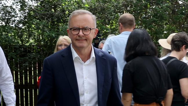 Anthony Albanese visits flood victims in Auchenflower, Brisbane on day 7 of the federal election campaign. Picture: Toby Zerna