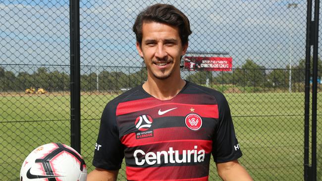 Daniel Georgievski has signed a two-year deal with the Wanderers.