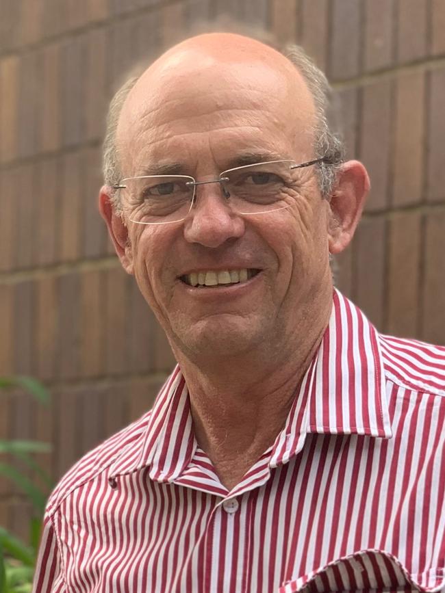 Queensland farmer Peter Thompson spent $20,000 on equipment to access mobile coverage.