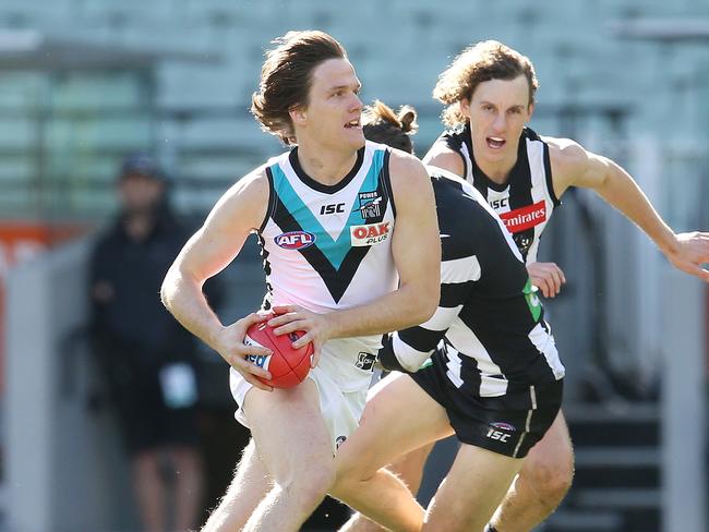 AFL Round 22. 18/08/2018. Collingwood vs Port Adelaide at the MCG .  Port Adelaide's Jared Polec charges towards goal    . Pic: Michael Klein