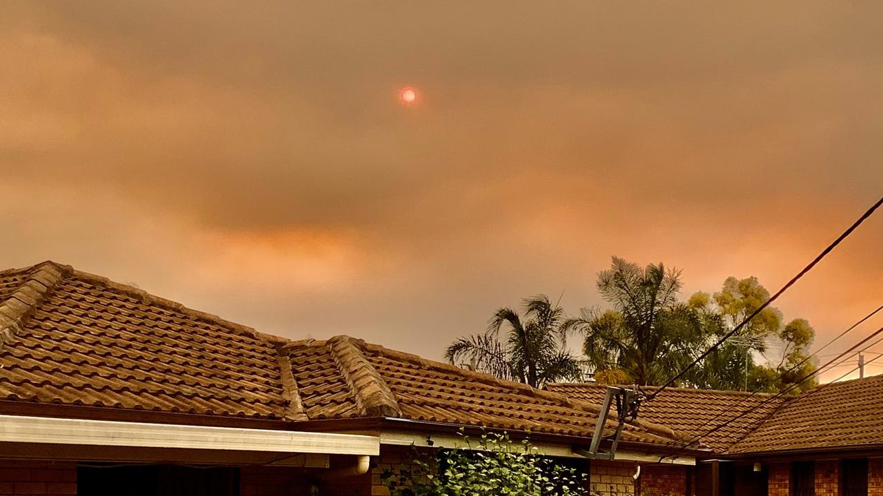 Orange smoke haze in Sydney during the Black Summer fires on December 5, 2019. Picture: X