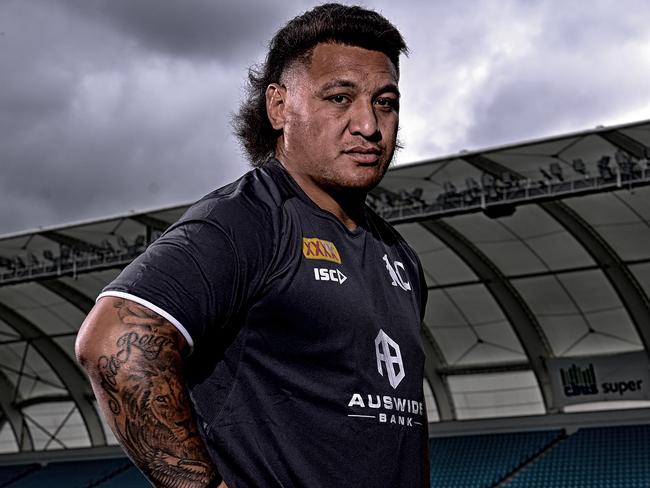 GOLD COAST, AUSTRALIA - OCTOBER 27: (Editors note: A digital filter has been applied to this image) Josh Papalii poses for a photo during a Queensland Maroons State of Origin training session at Cbus Super Stadium on October 27, 2020 in Gold Coast, Australia. (Photo by Bradley Kanaris/Getty Images)