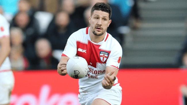 Gareth Widdop switched between half and five-eight during the match.