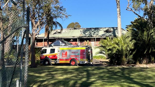 The fire took out the reception of the motel 'Baywaters' on the south coast, with the owner thanking emergency services for their quick response.