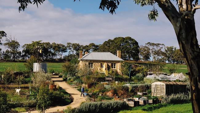 This home belongs to ABC TV gardening presenter Sophie Thomson.