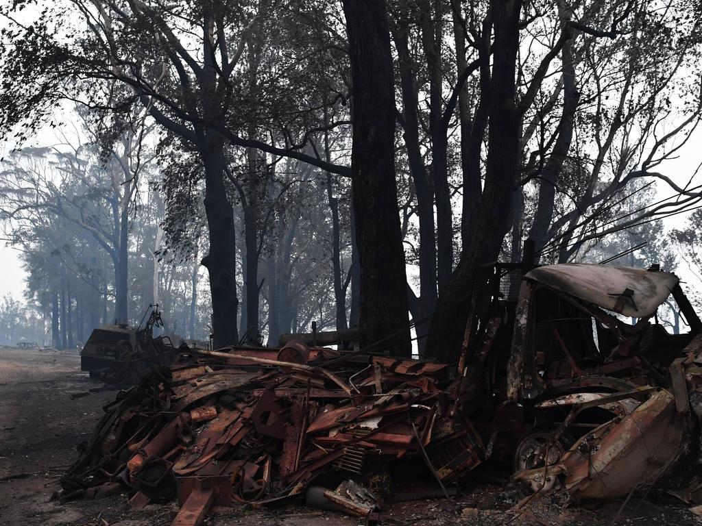 Residents are being told to prepare as weather is set to worsen again on Saturday. Picture: Sam Mooy