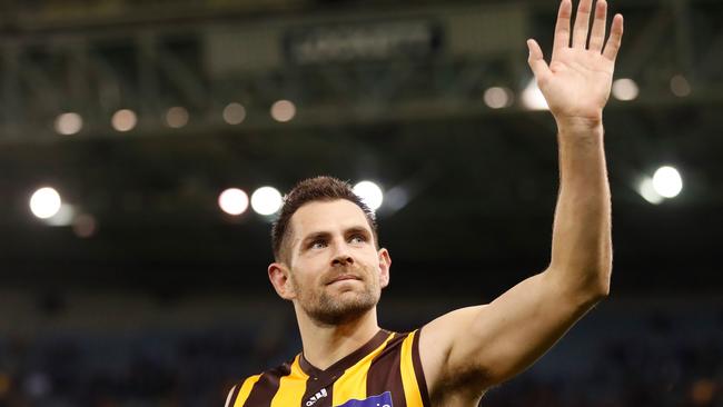 Luke Hodge farewells the Hawthorn fans after his final game for the club. Picture: Getty Images