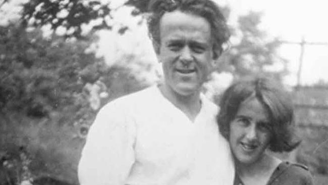 John Reed with his journalist wife Louise Bryant (circa 1915).