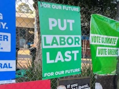 Labor claimed the signs were 'deceptive'. Picture: @TreeofKnowled14/Twitter