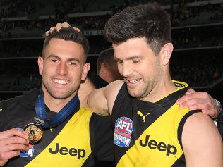 Cotchin’s precious gift to winged teammate