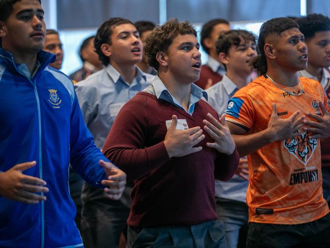 Luke Laulilii (right) at the Pasifika Youth Conference. Picture: Tigers