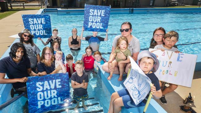 Campaspe Council voted on the future of seven of its eight pools across northern Victoria at a meeting on Wednesday night. Picture: Rob Leeson.