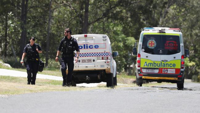 Armed with a knife, a man barricaded himself in a home and caused a major police incident at Barellan Point in 2018. Picture: Annette Dew