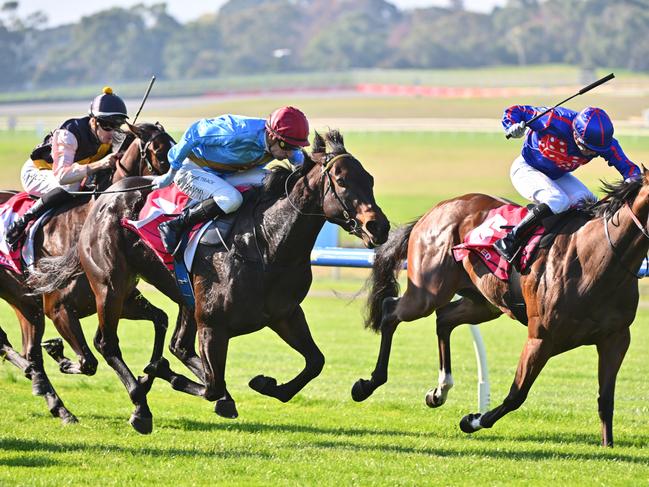 MELBOURNE, AUSTRALIA - MAY 08: Blake Shinn riding Apache Song (L) defeats Luke Currie riding Nova Lights in Race 4, the Lockettled.au Handicap during Melbourne Racing at Sandown Hillside on May 08, 2024 in Melbourne, Australia. (Photo by Vince Caligiuri/Getty Images)